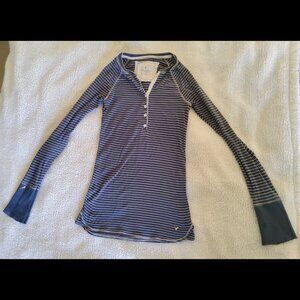 American Eagle Outfitters Cotton striped long-sleeve henley shirt Medium
